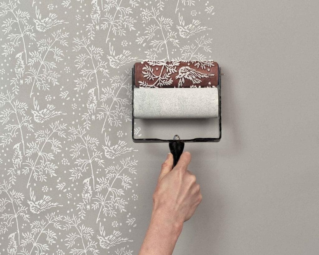 Creative Painting of Walls - A tip to Paint Walls with Paint Rollers Instead of Wallpapers