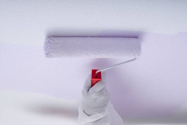 Home renovation how to prevent the grain of latex paint