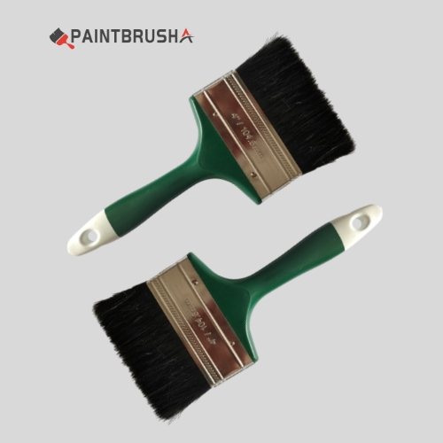 black bristle paint brushes with white tip