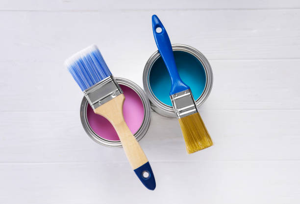 diffferent types of paint brushes